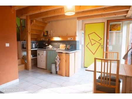 loue t1bis meublé duplex 23 m² les deserts