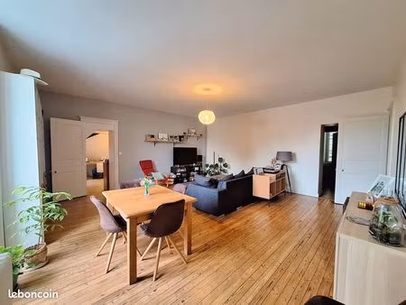 appartement 3 pièces 90 m²