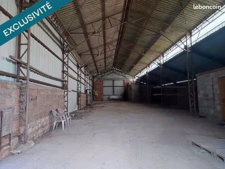 entrepôt 373 m² saint-pere