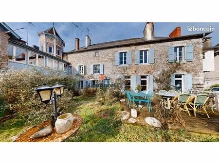 maison 15 pièces 472 m²