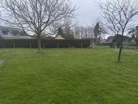 terrain 806 m² limésy