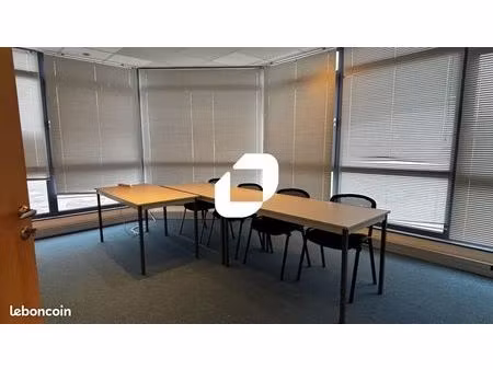 bureaux 139 m²