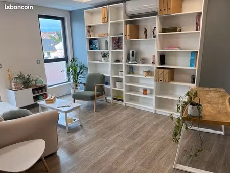 local professionnel à louer le samedi