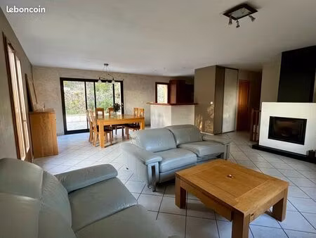 unieux 150 m2 sur 1700 m2 de terrain