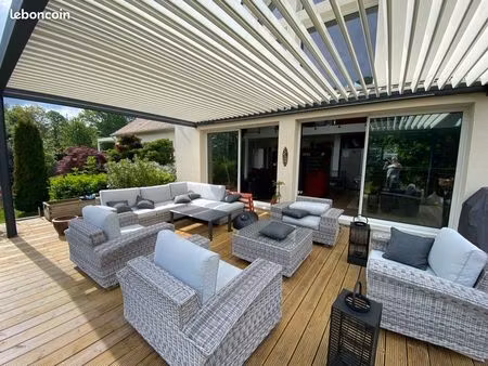 villa moderne d’architecte 277 m2 garage 60m2 piscine pergola bioclimatique carport 2600 m