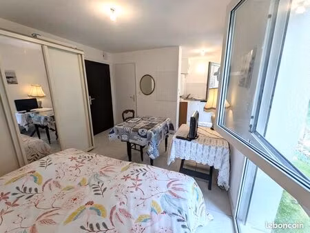 studio 1 pièce 19 m²