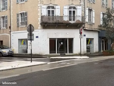 local commercial d’angle – emplacement recherché à proximité des halles de pau