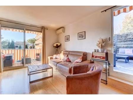 charme et lumière – duplex 2 pièces avec terrasse - vespins