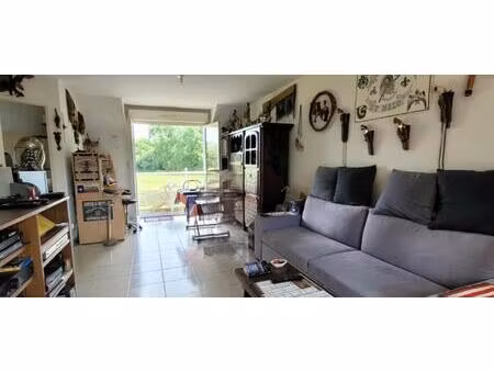 miniac morvan - 35540 - t3 avec balcon avec vue dégagée - deux places de parking