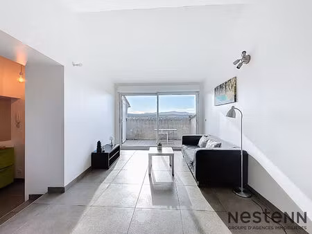 t3 lumineux avec terrasse et vue dégagée ! dernier étage ! centre rousset