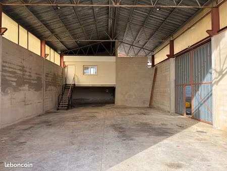 local professionnel / bureaux / stockage 191m2