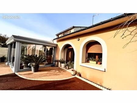 maison 6 pièces 156 m²