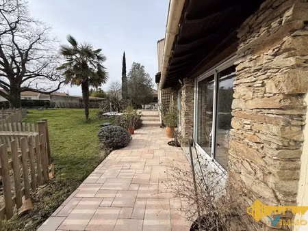 maison 129m2 - 4ch  dépendance  préau - jardin 1.115m2