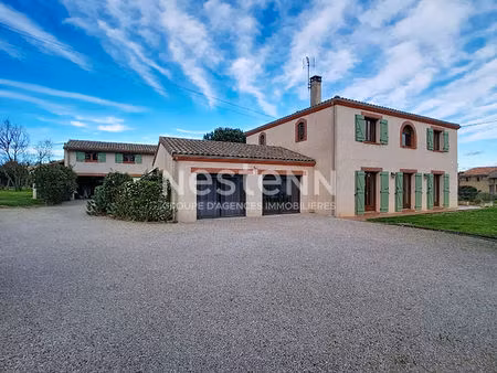 a vendre - maison familiale 209m² - 6 chambres - 10 min de saint-lys et l'isle-jourdain