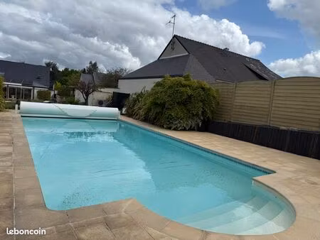 maison 7 pièces – 185 m² habitables – piscine chauffée – terrain 4 000 m²