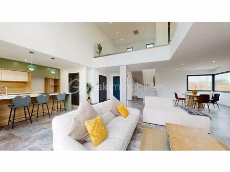 villa contemporaine neuve avec piscine