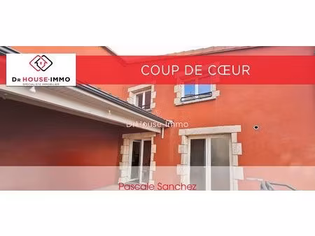 maison de charme familiale à orcet avec 4 chambres et prestations de qualité.