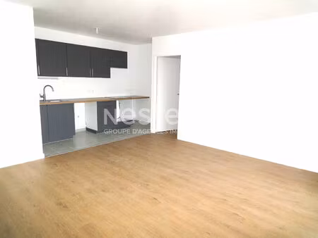 t3 bbc avec balcon et parkings - secteur clairmarais / charles arnould