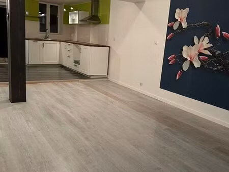 appartement t3 en duplex 67 m² avec extérieur – sury-le-comtal