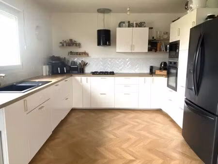 maison 4 3h avec installations équestre