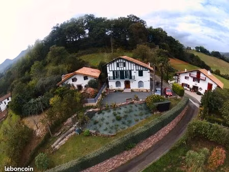 maison individuelle style néo basque