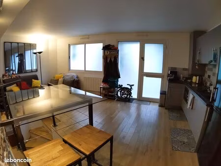 souplex d'architecte dans un passage calme