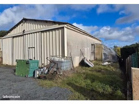 hangar 1 pièce 150 m²