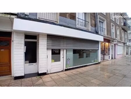 local centre ville emplacement prémium face théâtre