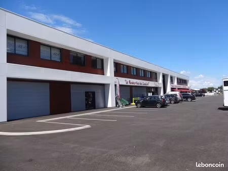 a louer - local commercial de 42 m2 - douvaine 74140