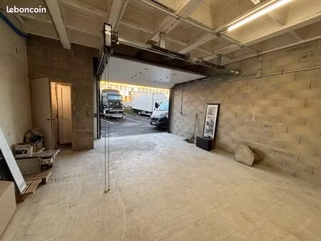 local 42m2 zi nord meaux