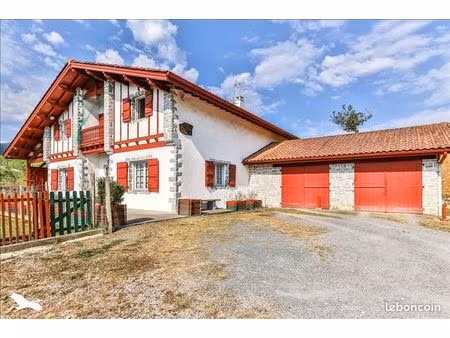 ferme 9 pièces 239 m²