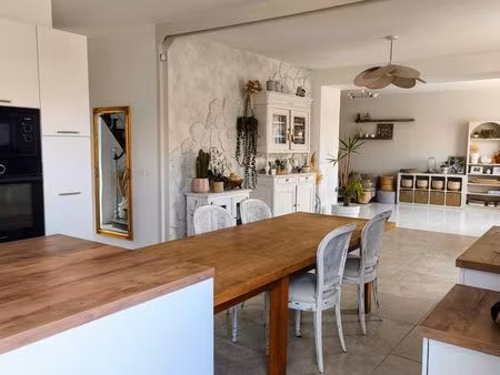 maison 6 pièces 192 m²