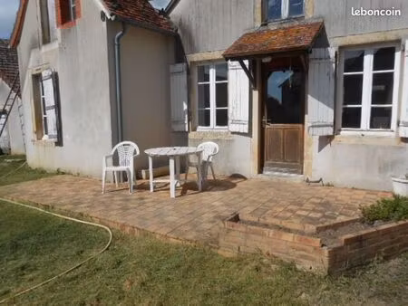 maison de village avec un hectare et écurie