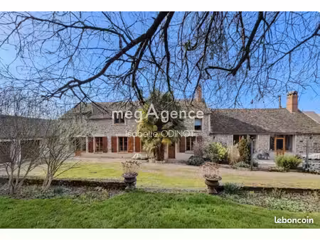 propriété 7 pièces 227 m²
