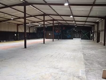 local d activité  entrepot 2000 m2