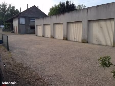 garage / box proche gare de nemours