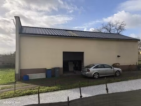 local commercial ou bureau + habitation au nord d'arras