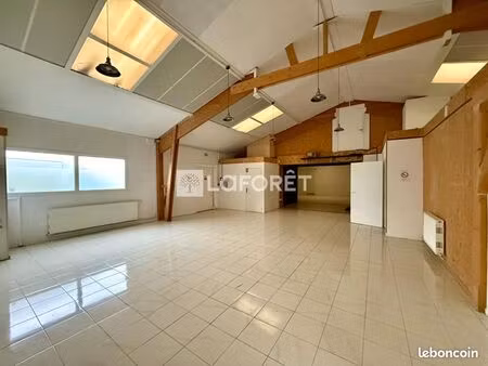 local commercial 253 m²