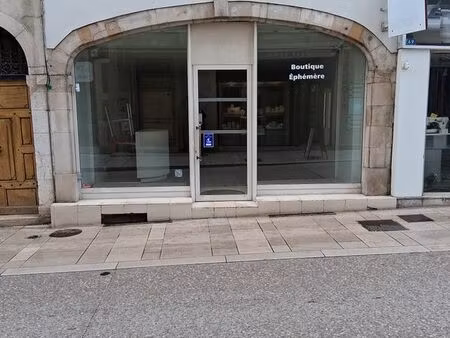 macon (71000) local au cœur de ville