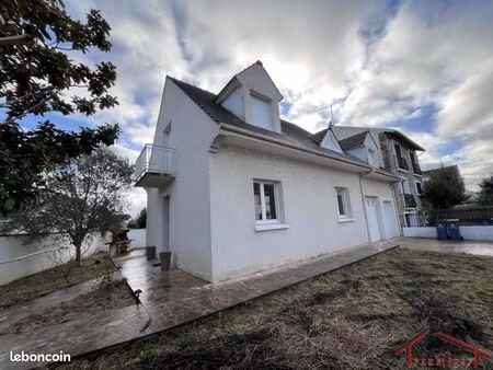 maison 6 pièces 132 m²