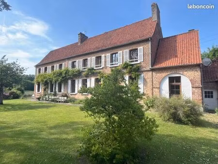 propriété 9 pièces 284 m²