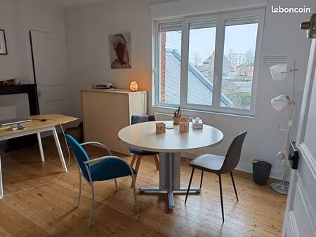 venez travailler dans un bureau à deux pas de la gare d'arras