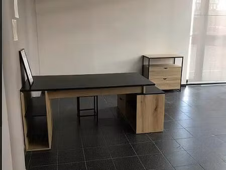 bureau 25m²
