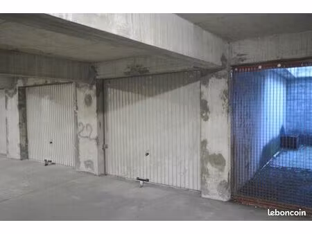 parking/box 21 m² marnaz