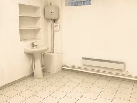 local professionnel 15m2