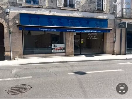 local commercial avec vitrines – mâcon centre