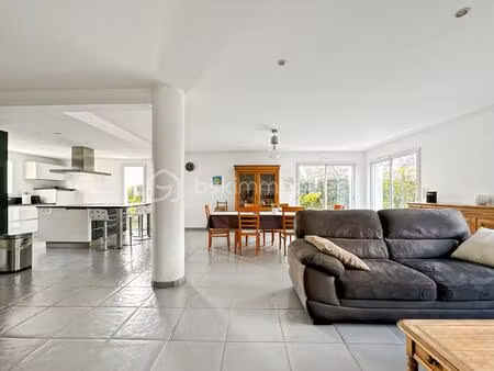 maison de 168 m² à cesson-sevigne