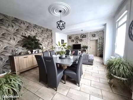 longère 8 pièces 157 m²