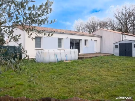 pavillon récent 2015 – vue dégagée  calme et verdure – martinet 85150