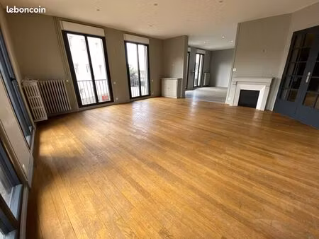 appartement 5 pièces 187 m²